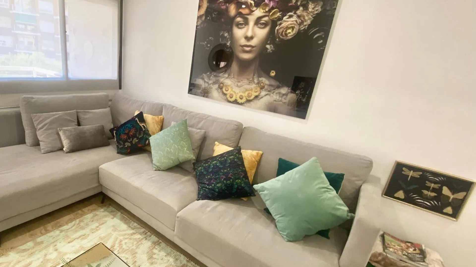 Barcelona Chic Apartments- Free Parking - 10 Min From Bcn City Centre By Metro 0*,  Spain